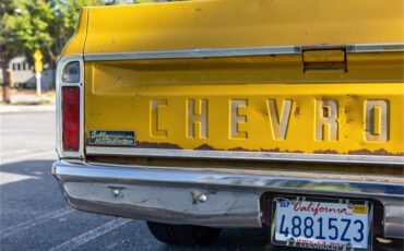 Chevrolet-C10-1972-White-and-Ochre-Black-and-gray-27