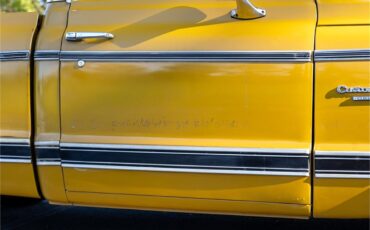 Chevrolet-C10-1972-White-and-Ochre-Black-and-gray-32