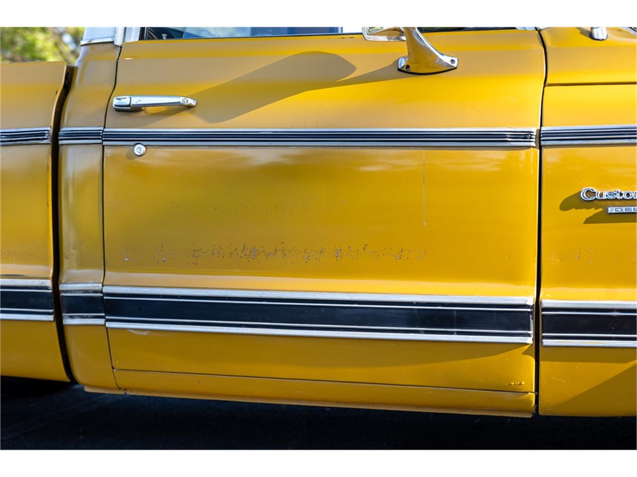 Chevrolet-C10-1972-White-and-Ochre-Black-and-gray-32