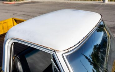Chevrolet-C10-1972-White-and-Ochre-Black-and-gray-33