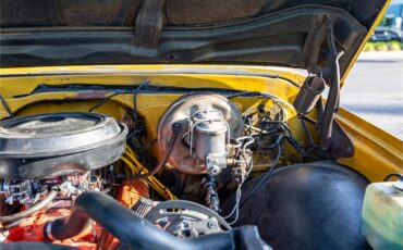 Chevrolet-C10-1972-White-and-Ochre-Black-and-gray-4