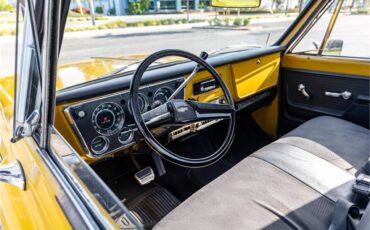 Chevrolet-C10-1972-White-and-Ochre-Black-and-gray-42