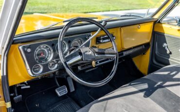 Chevrolet-C10-1972-White-and-Ochre-Black-and-gray-43