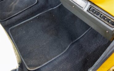 Chevrolet-C10-1972-White-and-Ochre-Black-and-gray-59