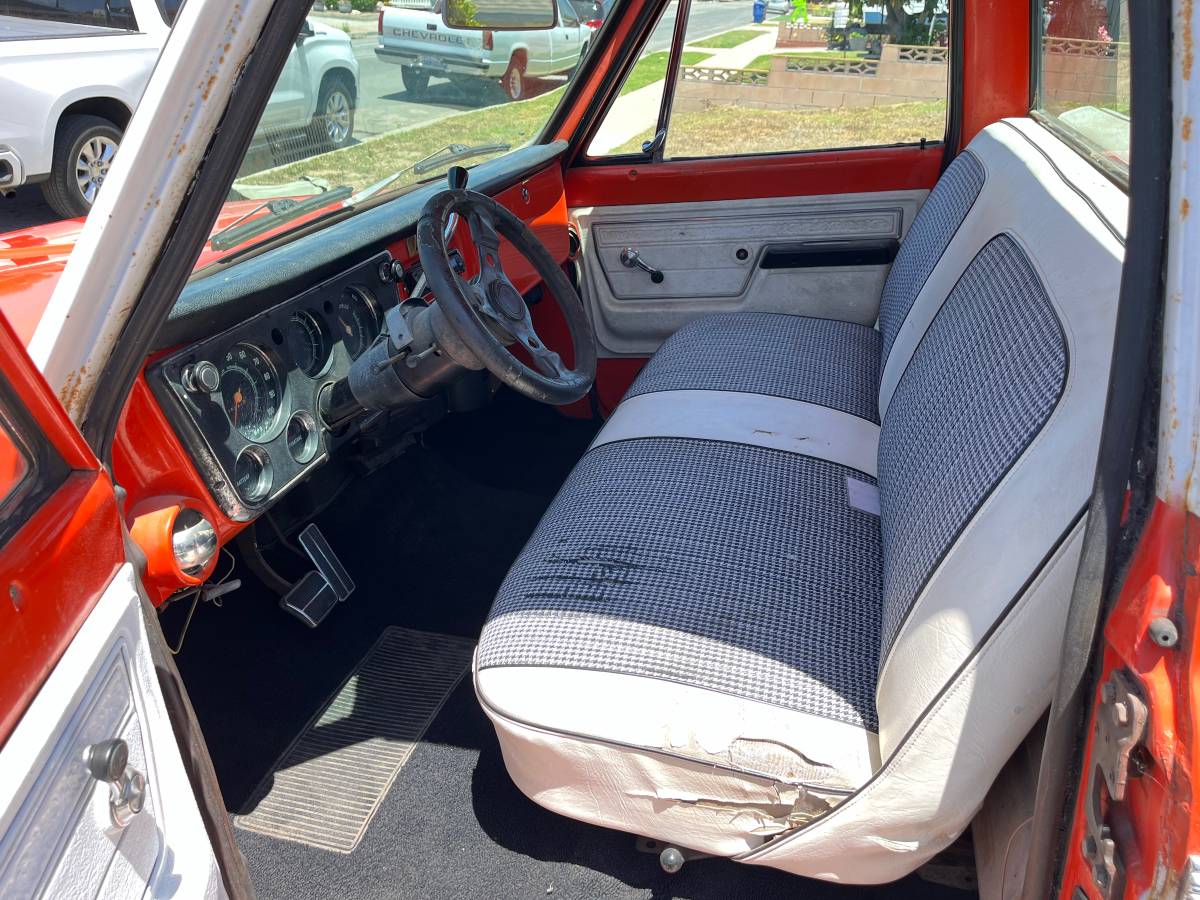 Chevrolet-C10-1972-orange-4