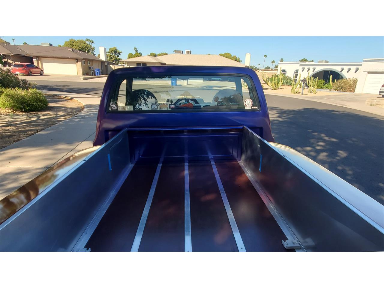Chevrolet-C10-1976-Wrap-Roaring-Thunder-Dark-Metallic-Gray-15