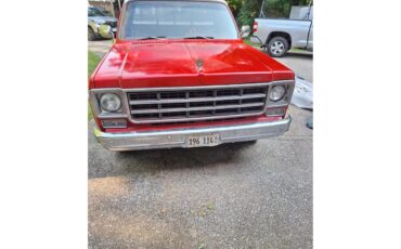 Chevrolet-C10-1978-Red-amp-White-Red-2