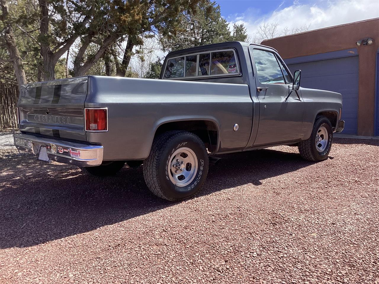 Chevrolet-C10-1978-grey-red-10