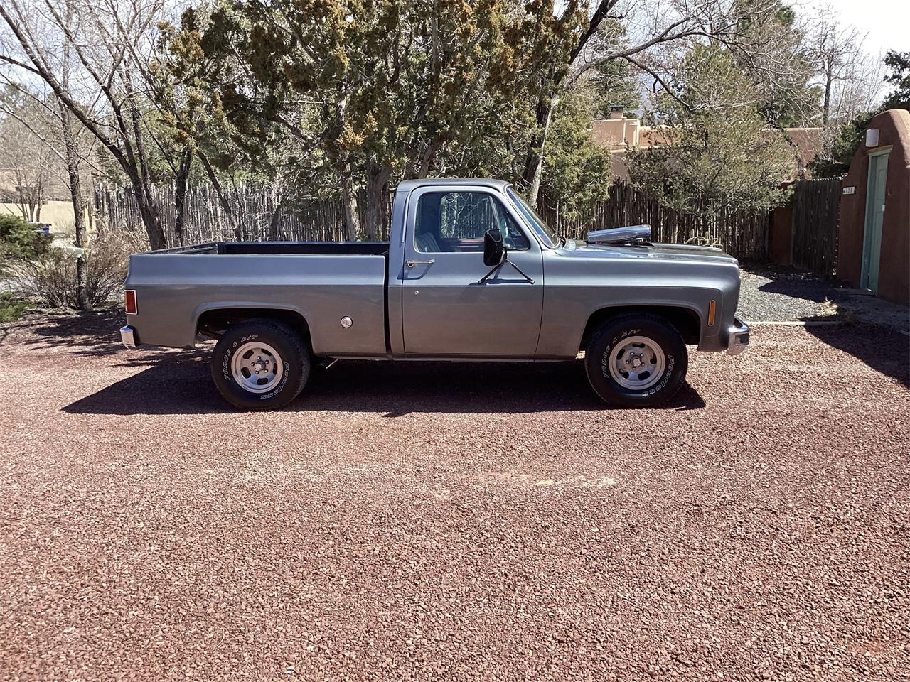 Chevrolet-C10-1978-grey-red-9