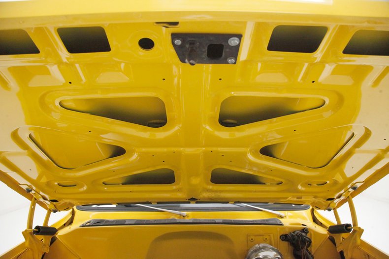 Chevrolet-C10-1980-Yellow-Blue-10