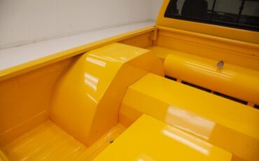 Chevrolet-C10-1980-Yellow-Blue-26