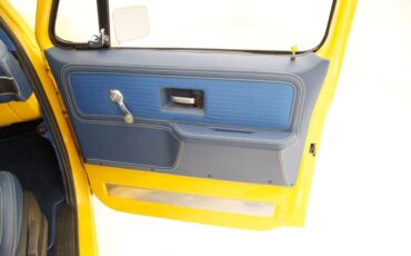 Chevrolet-C10-1980-Yellow-Blue-31