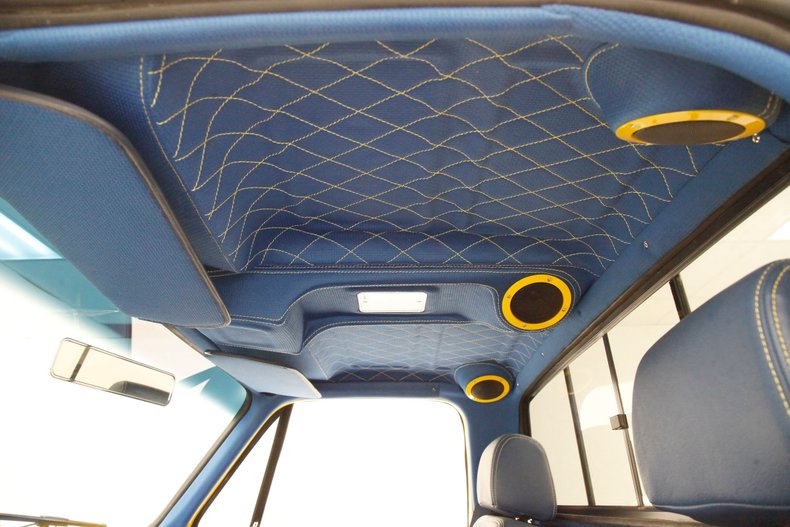Chevrolet-C10-1980-Yellow-Blue-42