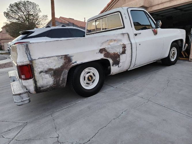 Chevrolet-C10-1981-3