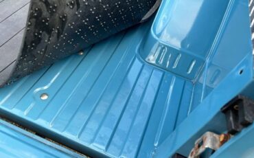 Chevrolet-C10-1981-Blue-1