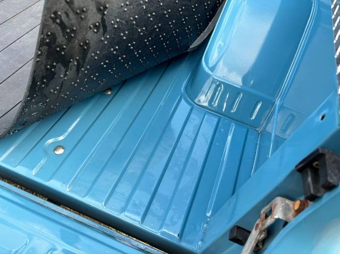 Chevrolet-C10-1981-Blue-1