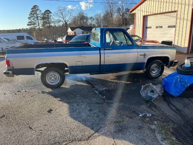 Chevrolet-C10-1981