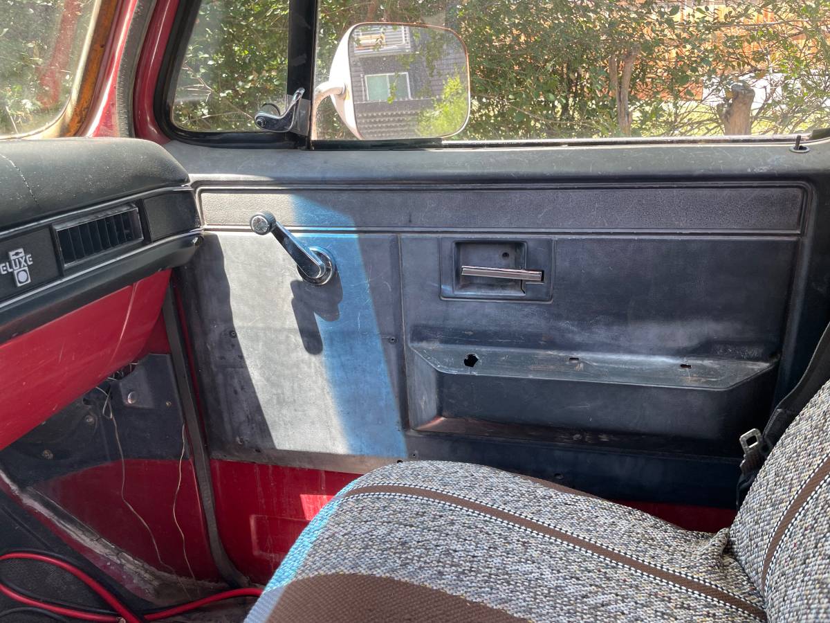 Chevrolet-C10-1982-red-14