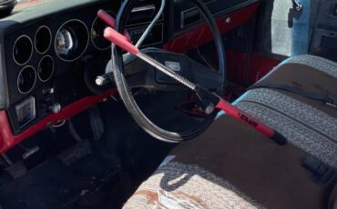 Chevrolet-C10-1982-red-18