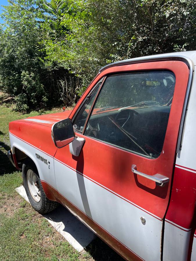 Chevrolet-C10-1982-red-20