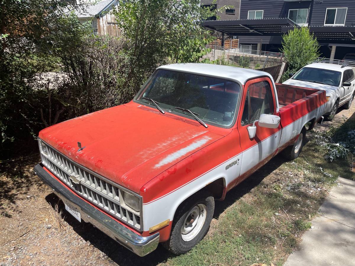 Chevrolet-C10-1982-red-22