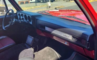 Chevrolet-C10-1983-10