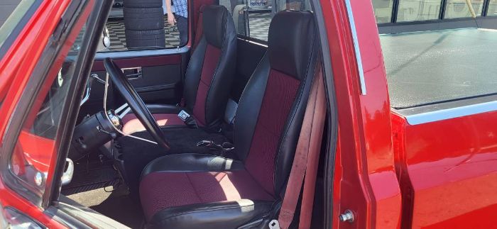 Chevrolet-C10-1983-11