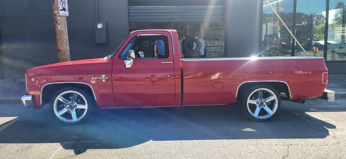 Chevrolet-C10-1983-15