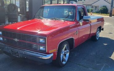 Chevrolet-C10-1983