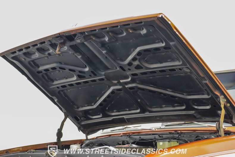Chevrolet-C10-1983-Light-Bronze-Almond-15