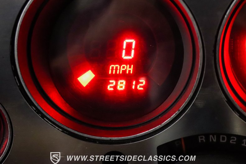 Chevrolet-C10-1983-Light-Bronze-Almond-38