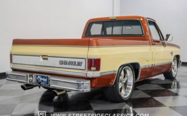 Chevrolet-C10-1983-Light-Bronze-Almond-4