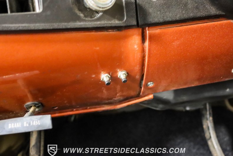 Chevrolet-C10-1983-Light-Bronze-Almond-43