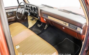 Chevrolet-C10-1983-Light-Bronze-Almond-48