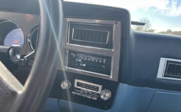 Chevrolet-C10-1984-Blue-and-Silver-Blue-1