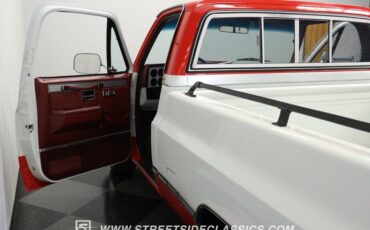 Chevrolet-C10-1984-RedWhite-Red-10