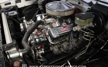 Chevrolet-C10-1984-RedWhite-Red-19