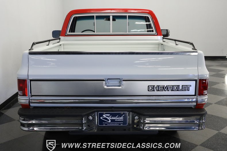 Chevrolet-C10-1984-RedWhite-Red-20