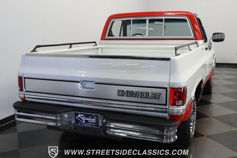 Chevrolet-C10-1984-RedWhite-Red-21