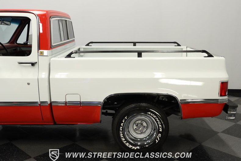 Chevrolet-C10-1984-RedWhite-Red-23