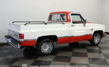 Chevrolet-C10-1984-RedWhite-Red-26