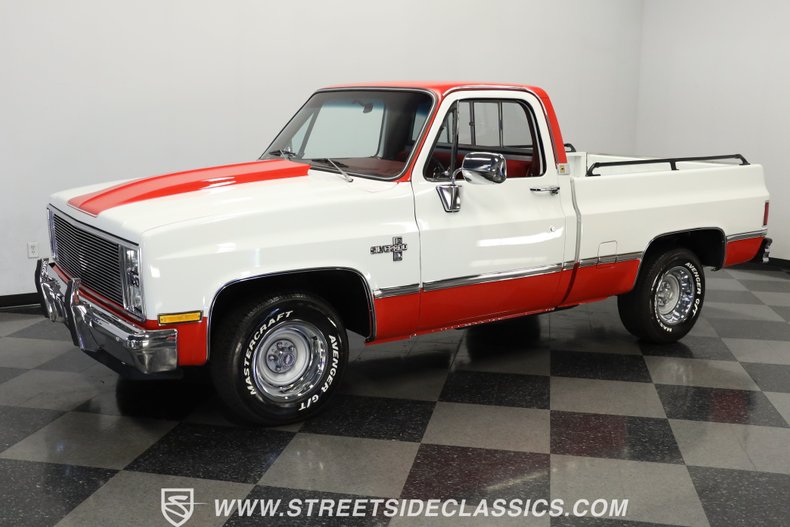 Chevrolet-C10-1984-RedWhite-Red-3