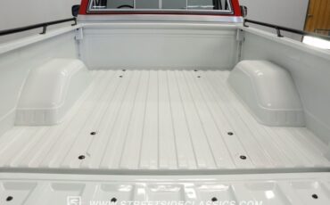 Chevrolet-C10-1984-RedWhite-Red-33