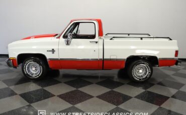 Chevrolet-C10-1984-RedWhite-Red