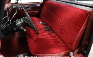 Chevrolet-C10-1984-RedWhite-Red-41