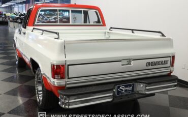 Chevrolet-C10-1984-RedWhite-Red-5