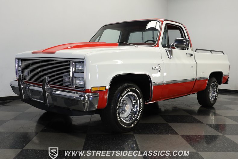 Chevrolet-C10-1984-RedWhite-Red-7
