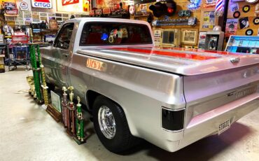 Chevrolet-C10-1984-Silver-Red-12