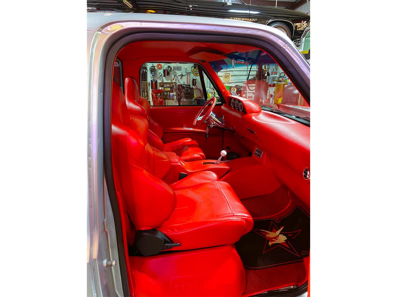 Chevrolet-C10-1984-Silver-Red-15