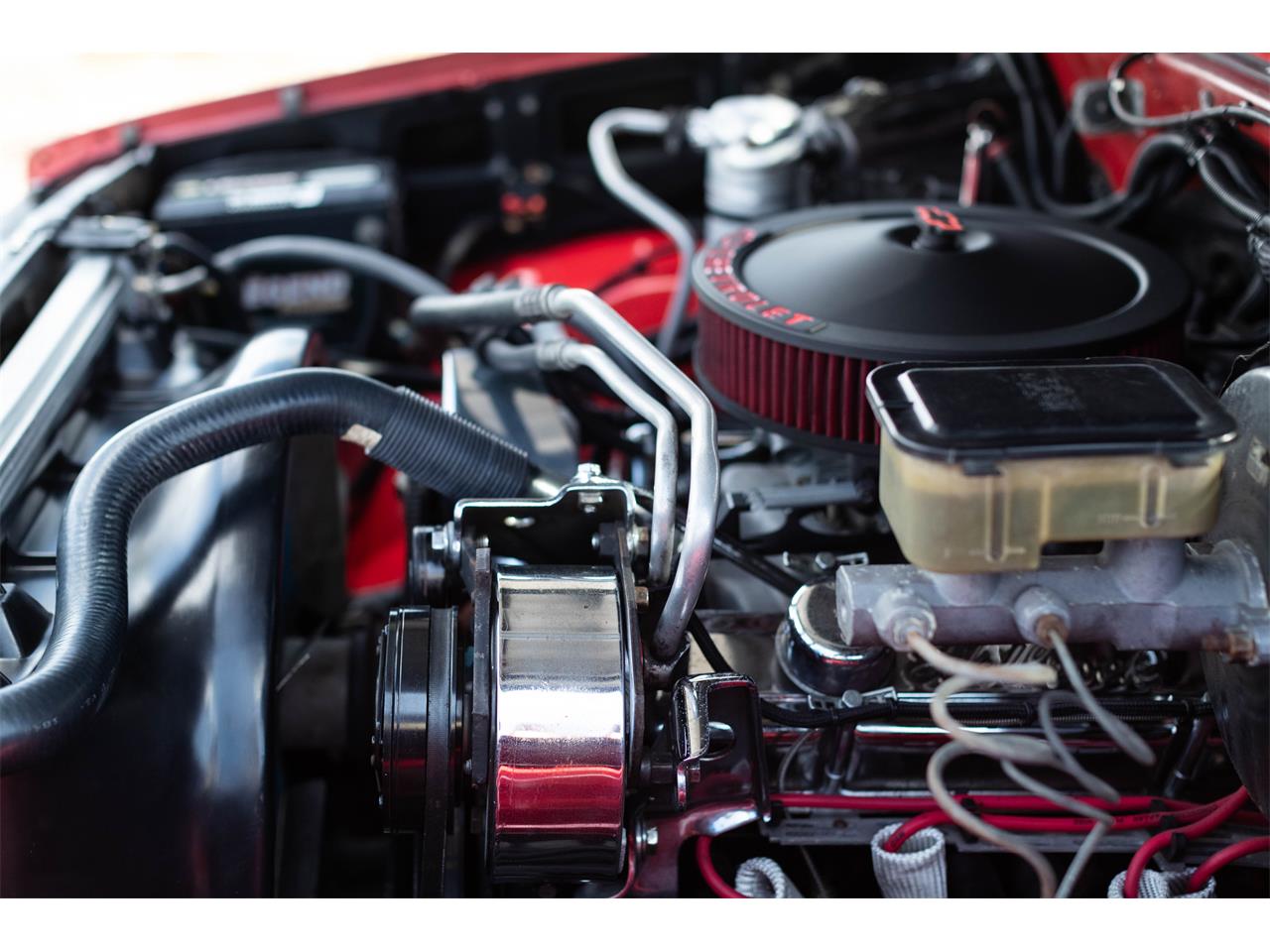 Chevrolet-C10-1985-Red-Black-10